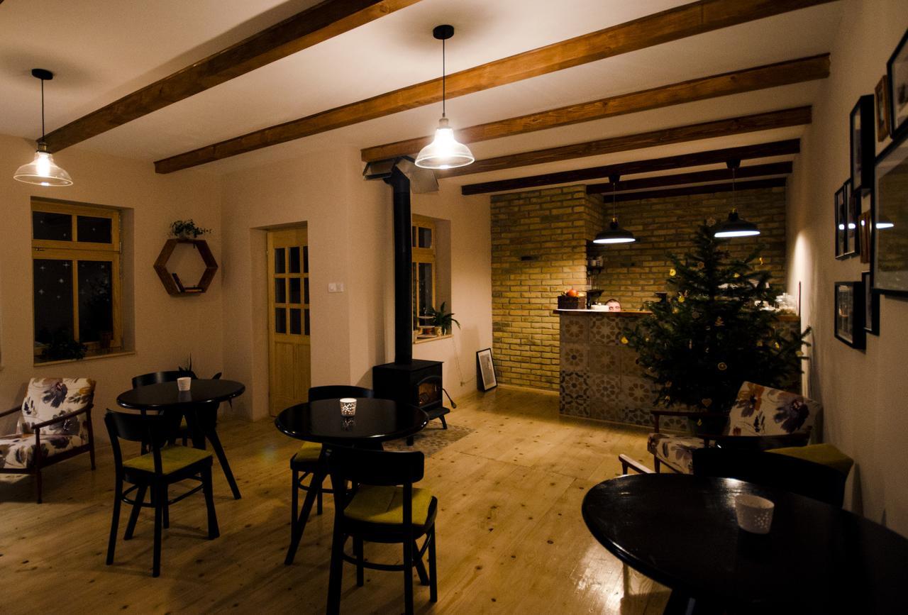 Ethno&Coffee House Tulip Bed & Breakfast Glozan Exterior photo